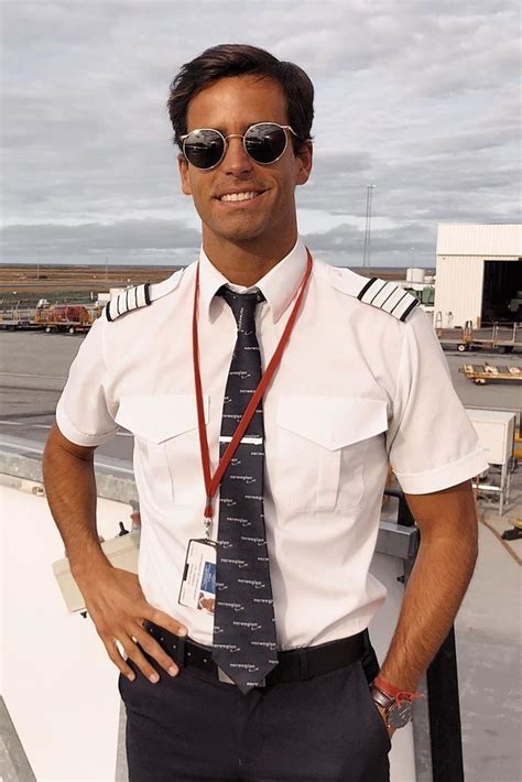 what sunglasses do pilots wear|best sunglasses for airline pilots.